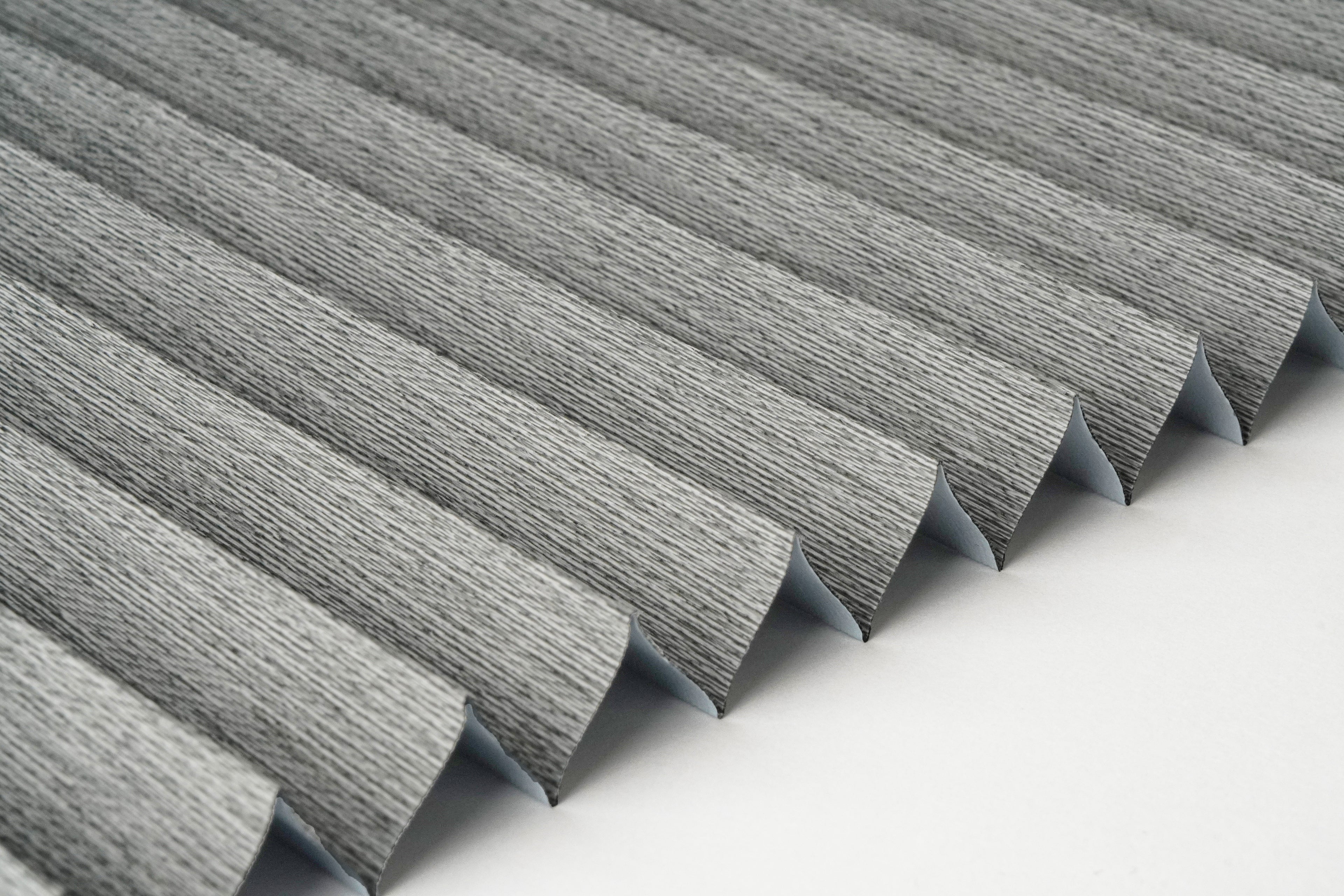 Mikanos Pleated Blind